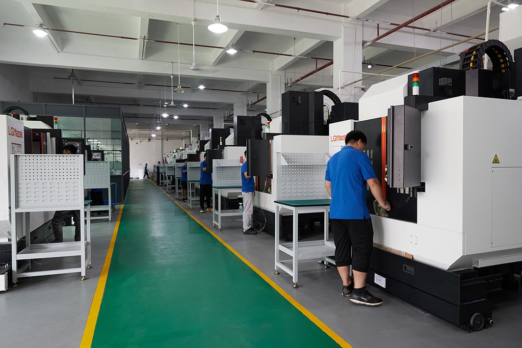3 axis,4 axis, and 5 axis CNC Machining workshop of 5 Axis CNC Milling 
